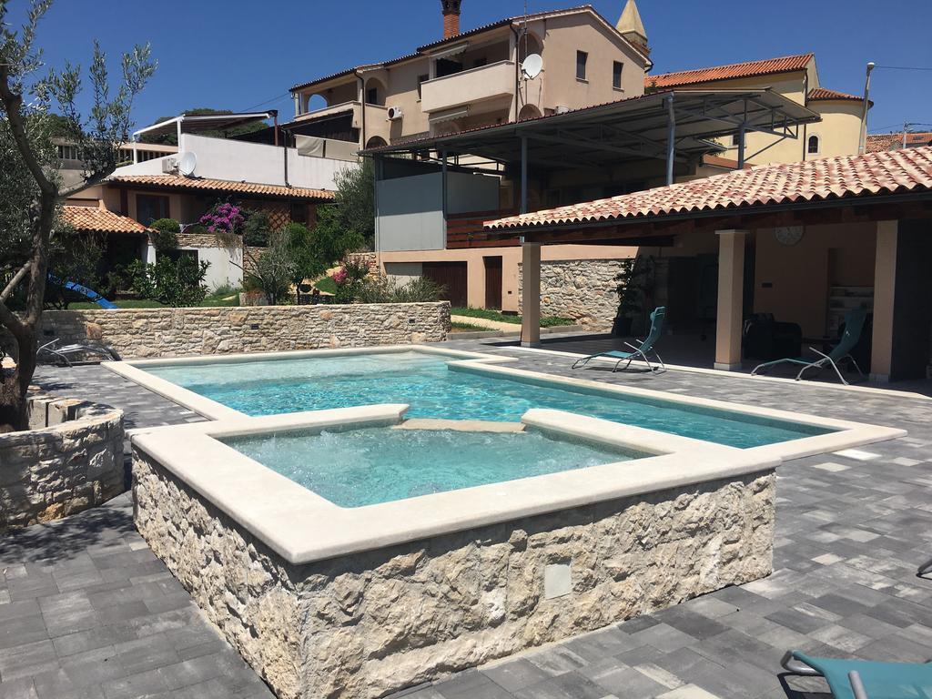 Apartments Ceh Ližnjan Kültér fotó
