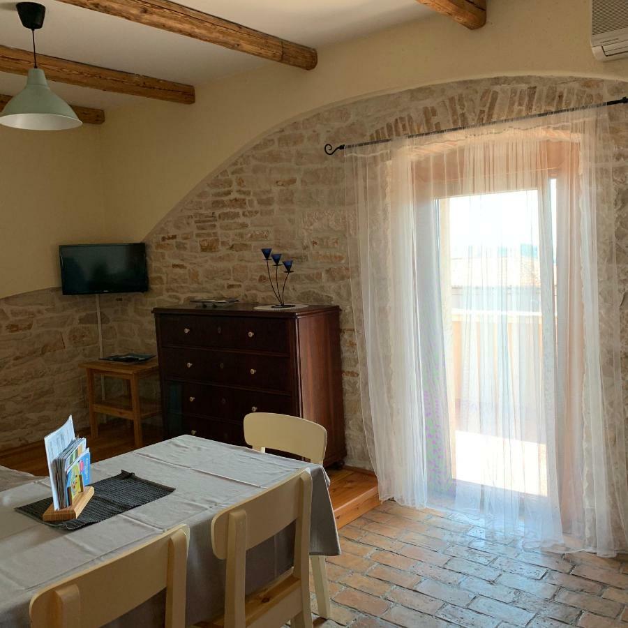 Apartments Ceh Ližnjan Kültér fotó